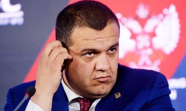 Умар Кремльов